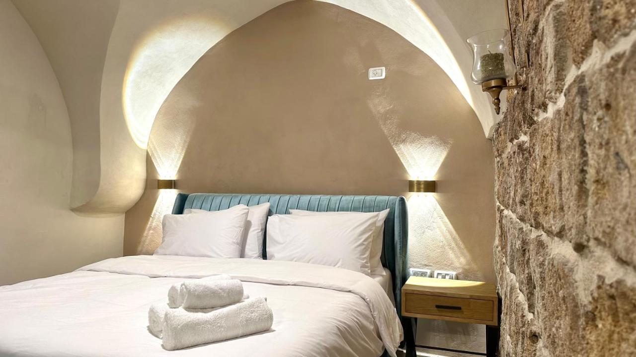 Knight House Akko Appartement Buitenkant foto